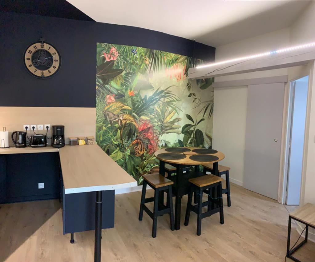 Appartamento Blue Jungle Bourges Esterno foto